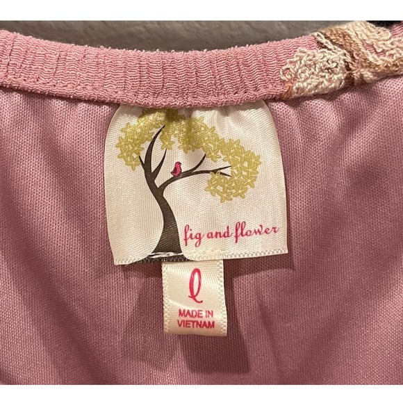 FIG AND FLOWER Embroidered Pink 3/4 Sleeve Mini Dress - Picture 2 of 5